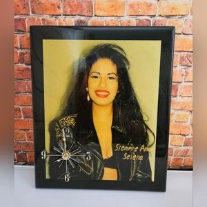 RARE Vintage Selena Quintanilla clock